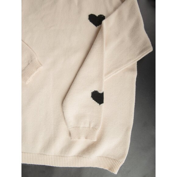 Turtleneck Sweater with Black Heart Cream M - Picture 2 of 7
